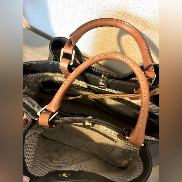 Dooney & Burke Barlow handbag - Picture 6 of 6